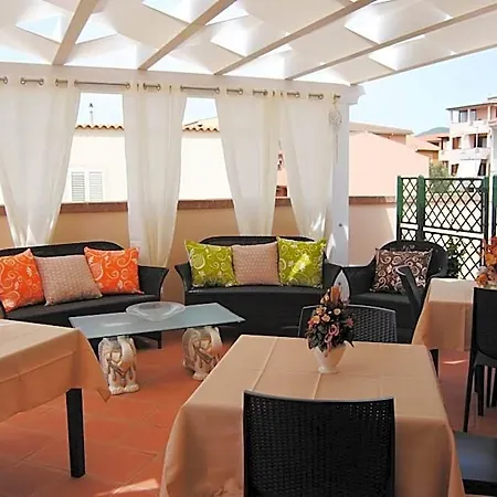 فندق مبيت وإفطار Kenzia 3*